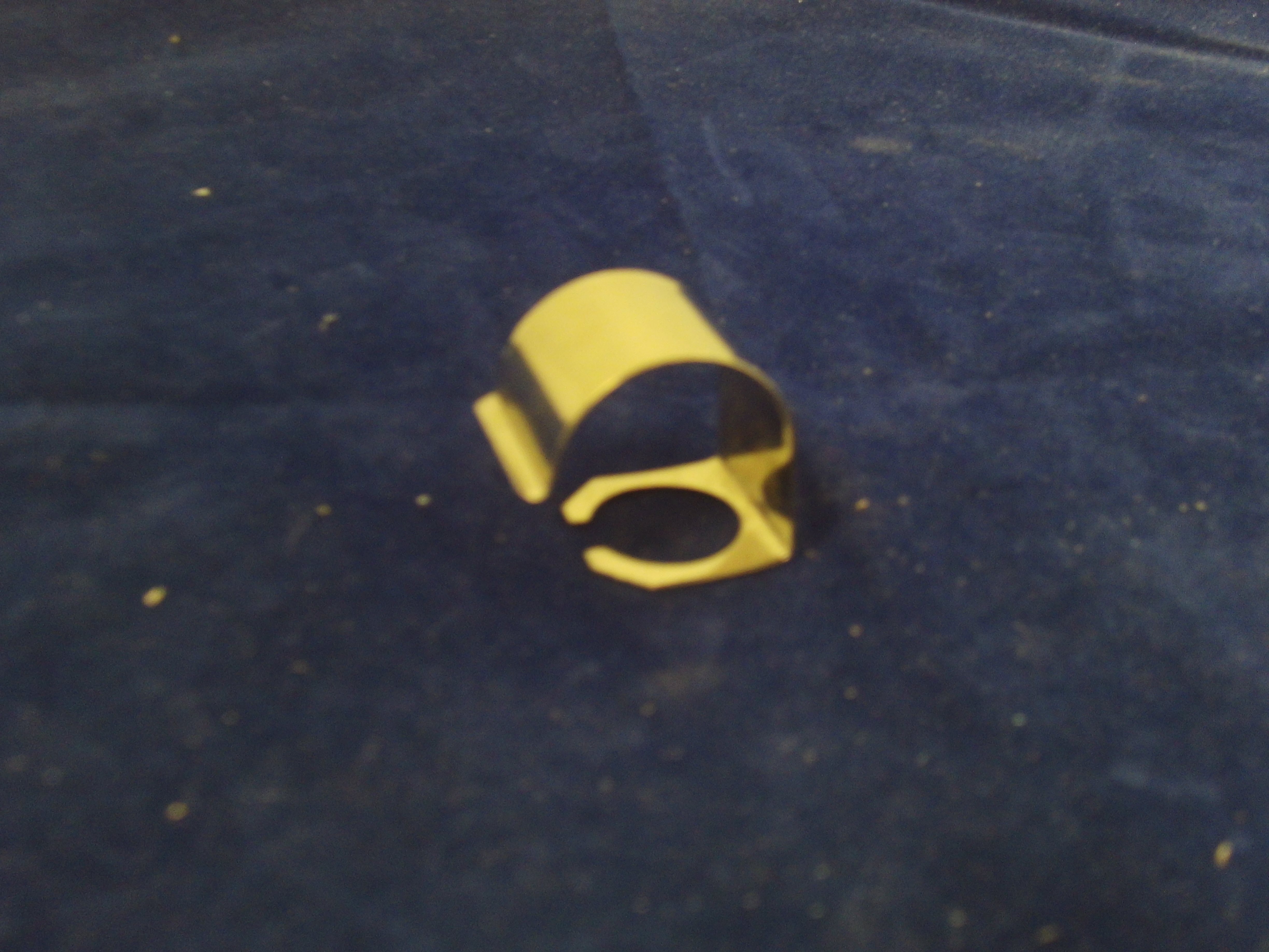 Pipe clip-sealed system