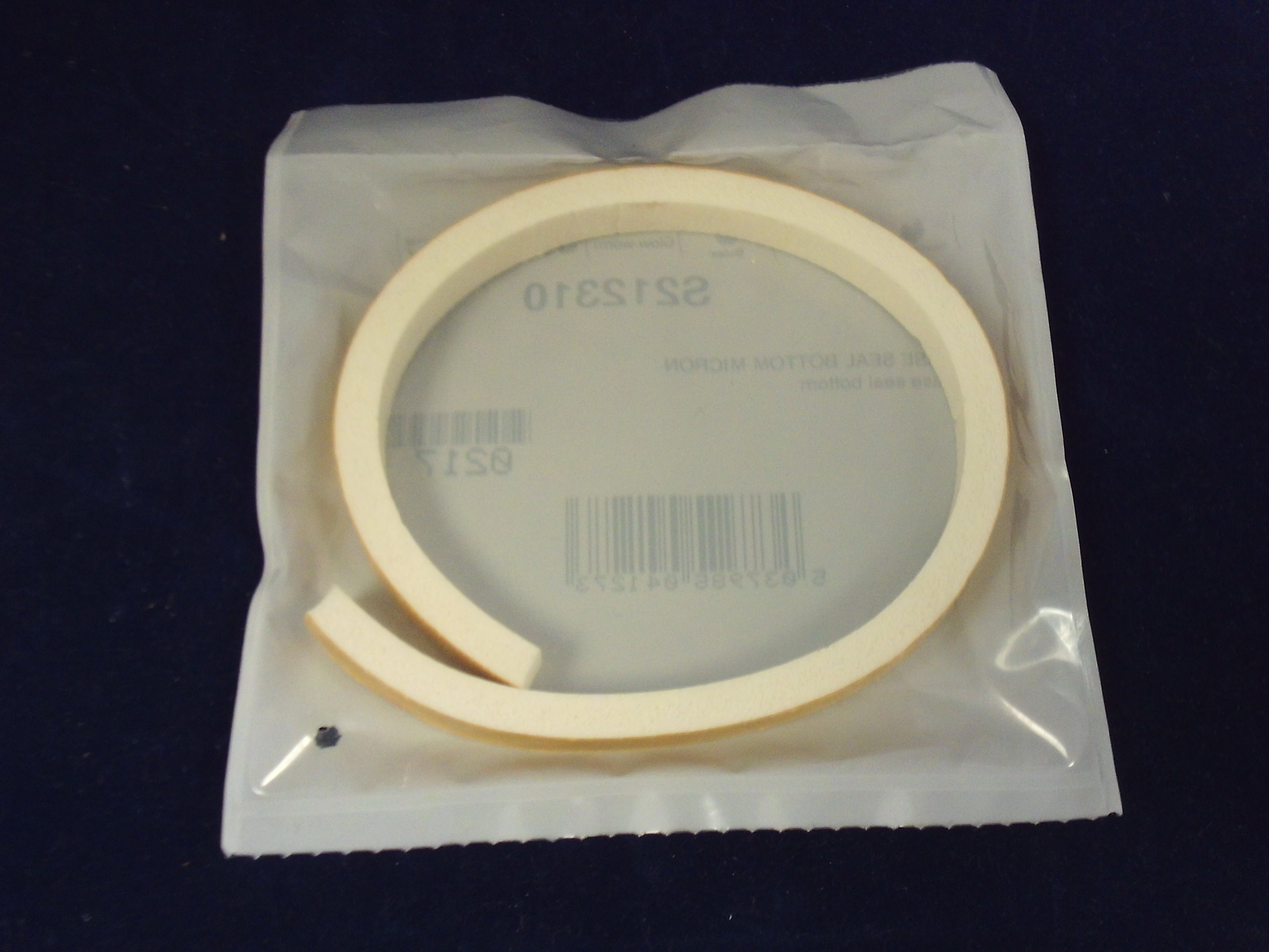 Case seal side
