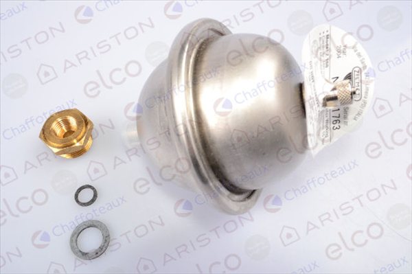 D.H.W. EXPANSION VESSEL- ARISTON & CHAFFOTEAUX