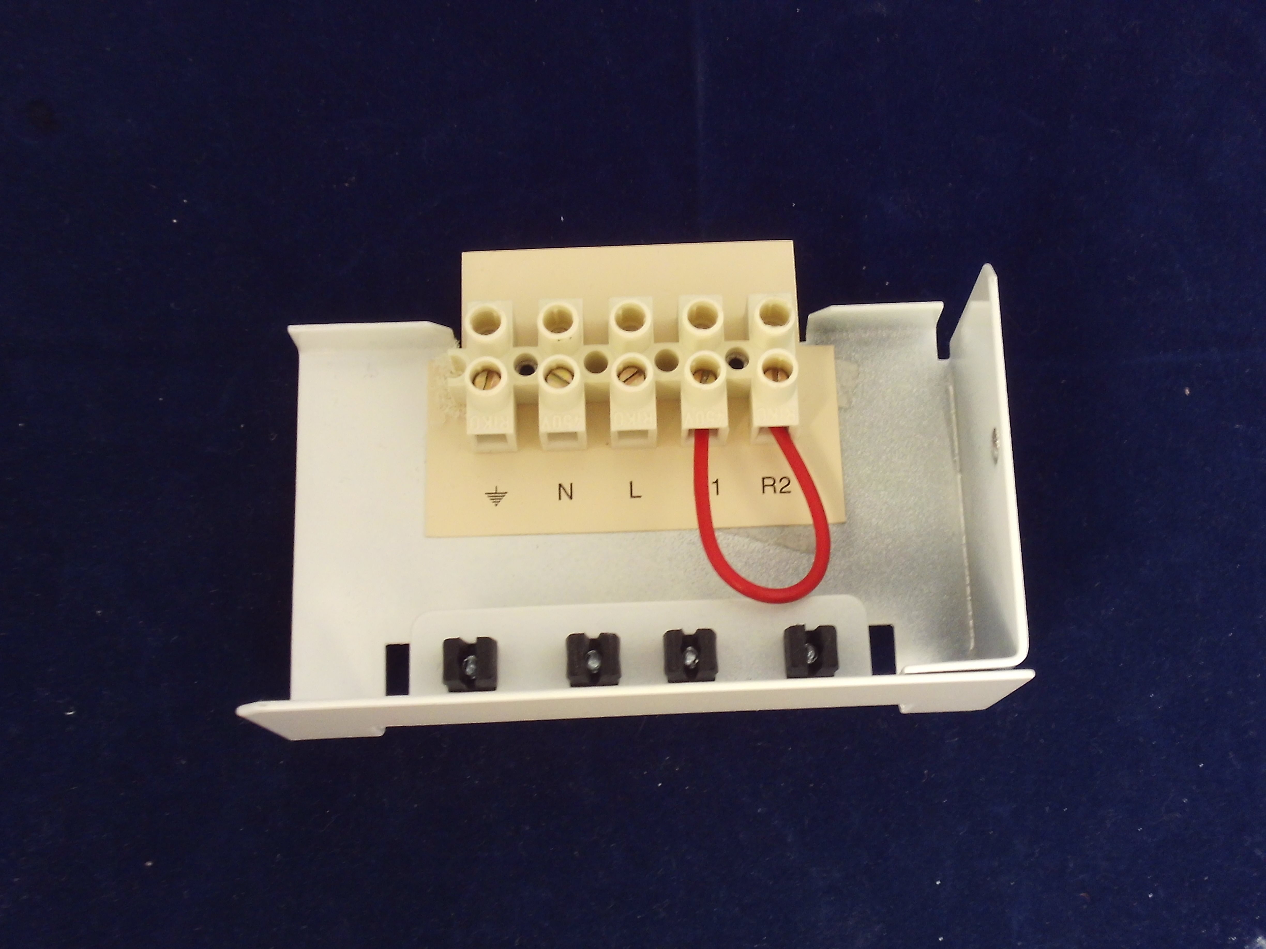 MAINS CONNECTOR ASSEMBLY RESP