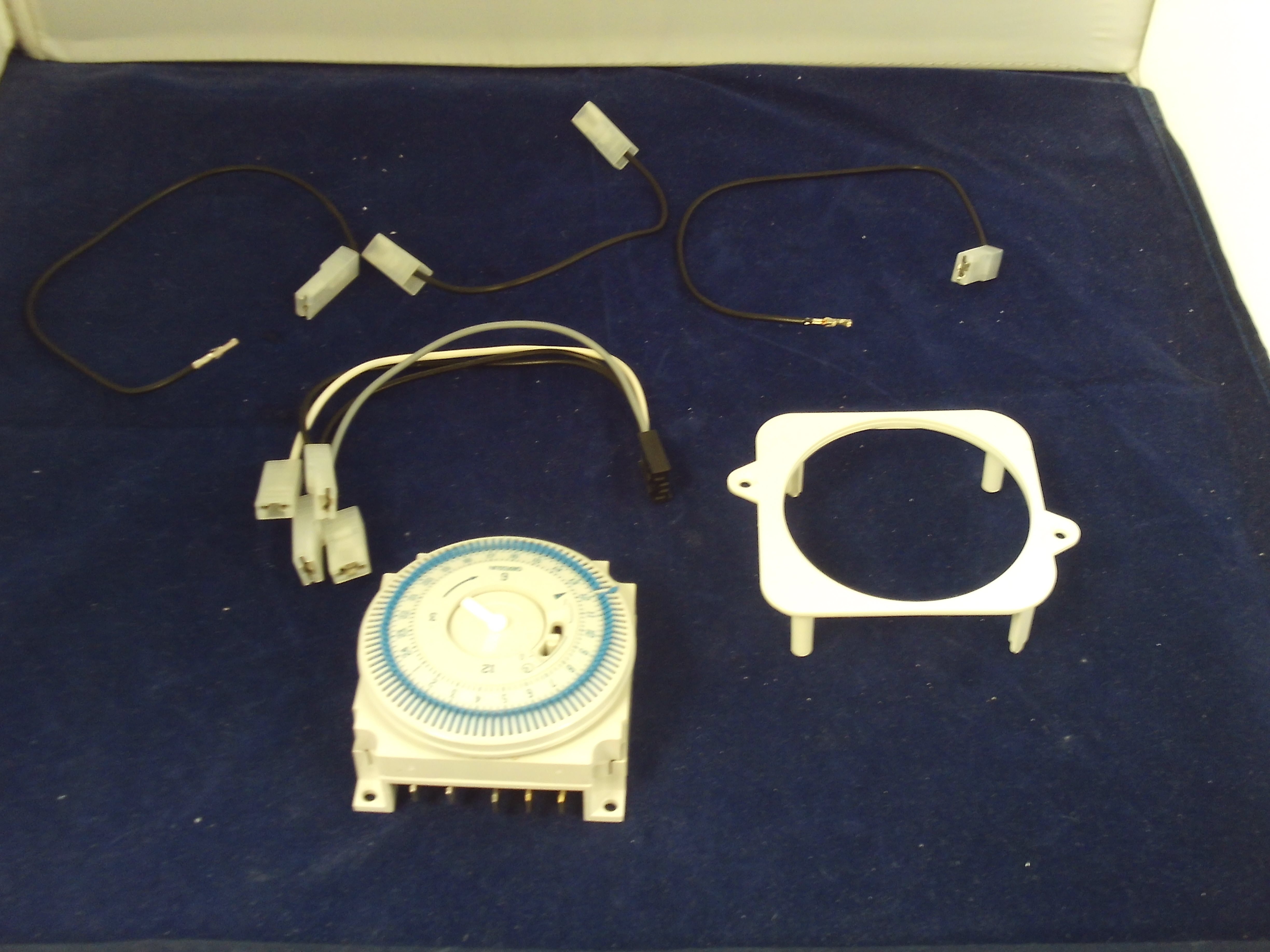 MECHANICAL CLOCK HE30 (24 HR)