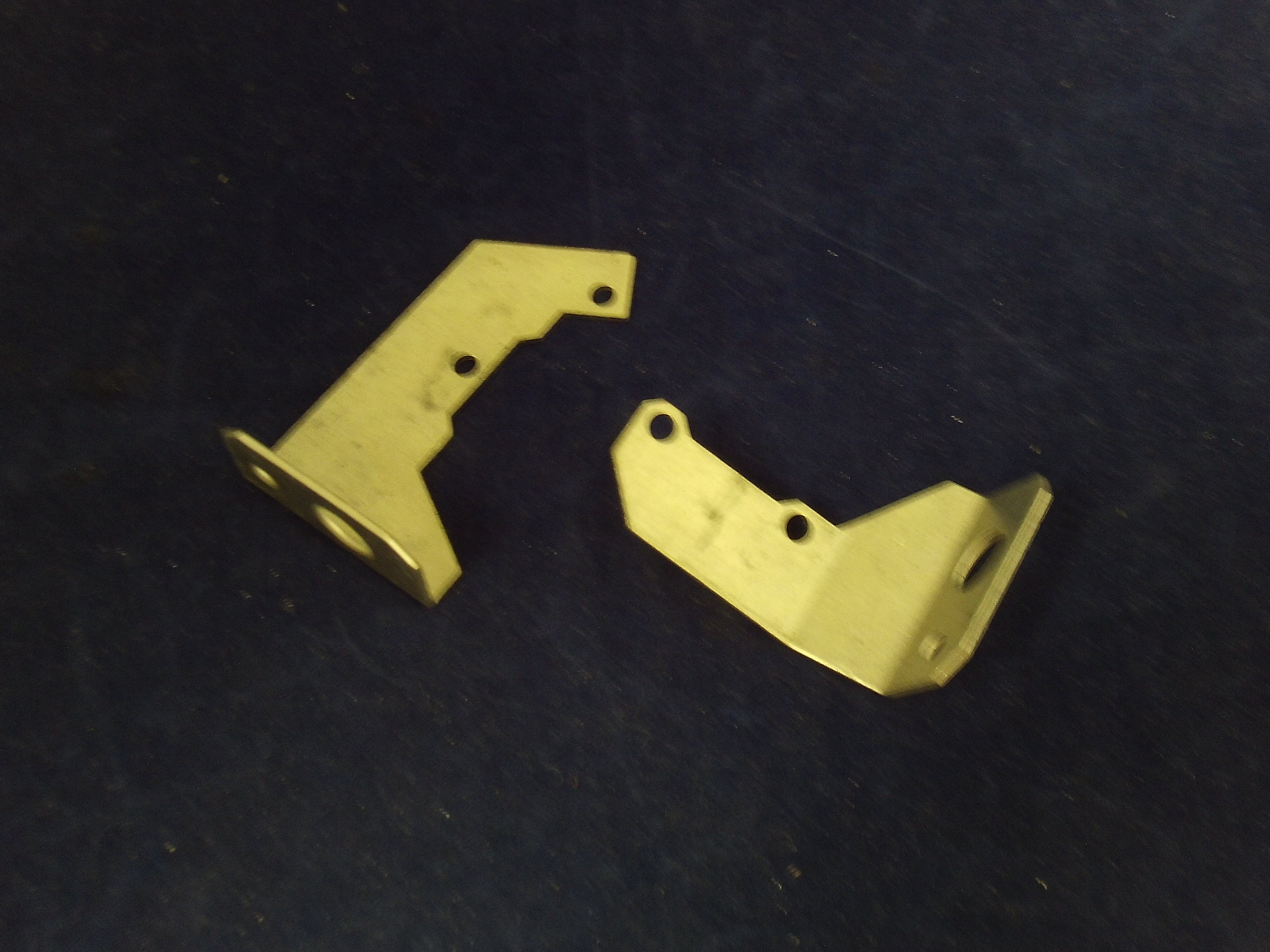 DIVERTER RETAINER