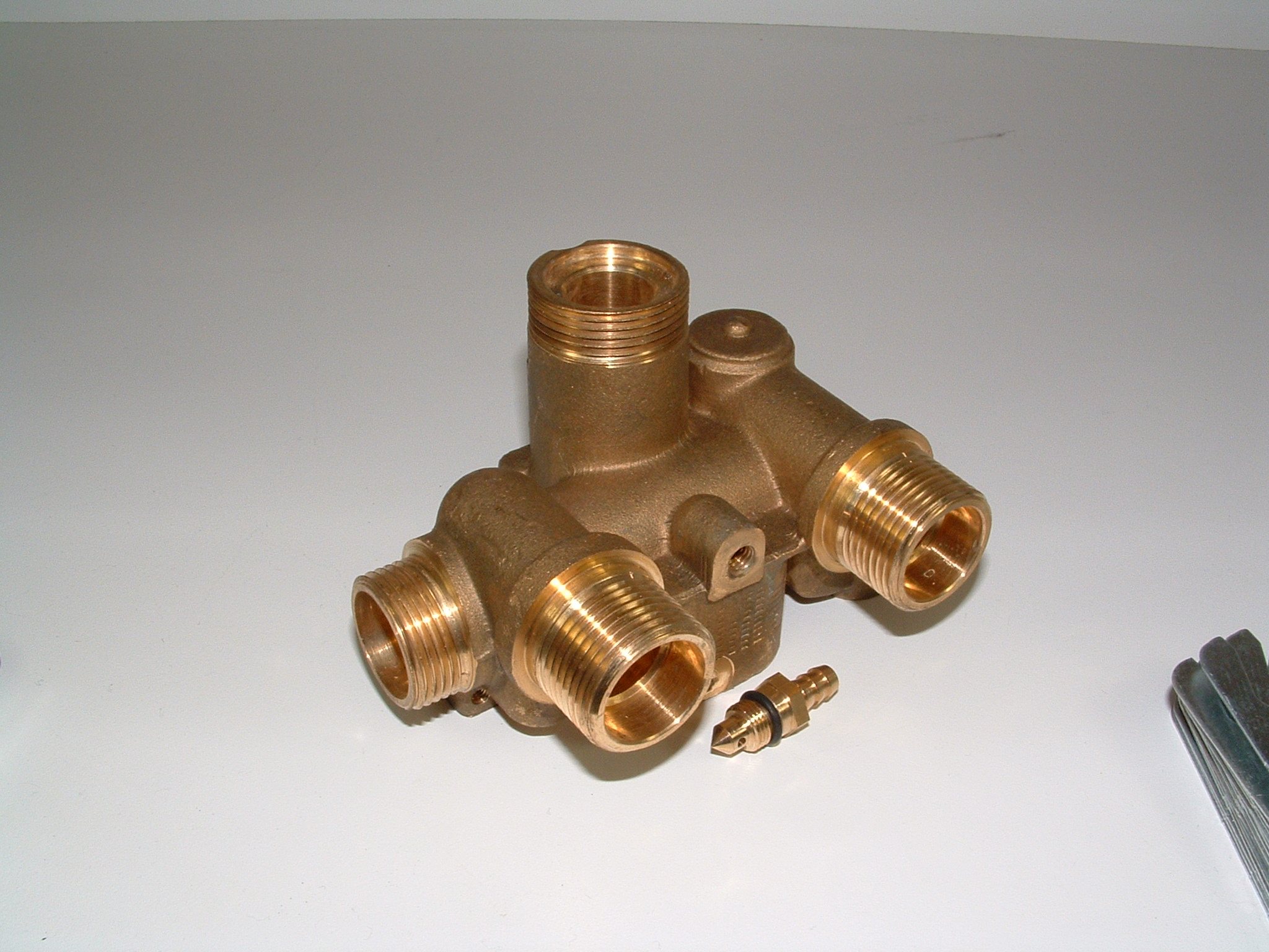 Beretta/Vokera 10020439 - Heating Manifold
